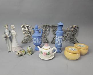 Lot 170 | Lladro and More
