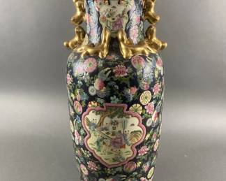 Lot 160 | Large Vintage Chinese Floor Vase

