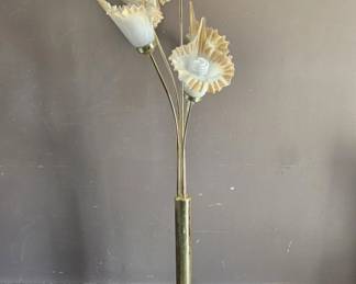 Lot 208 | Vtg Brass & Blown Glass Calla Lily Lamp + More!
