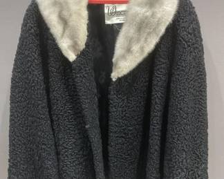 Lot 256 | Vintage Lamb Coat With Fur Collar
