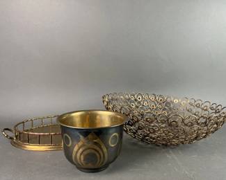Lot 378 | Brass/Metal Decor Items
