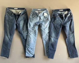 Lot 57 | Vintage Levi's Women's Jeans
