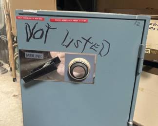 Lot 564 | Meilink 2 cu ft Safe
