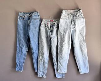 Lot 54 | Vintage 90's Mom Jeans
