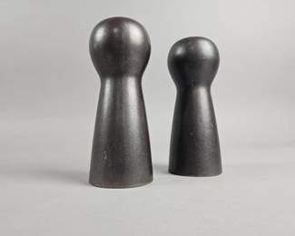 Lot 359 | Vtg Victor Carranza Mikasa Gunmetal Vase Pair
