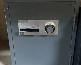 Lot 568 | Meilink Safe Model FS-4
