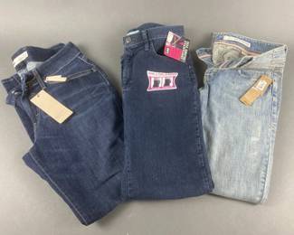 Lot 32 | New Levi's, DKNY Jeans & More
