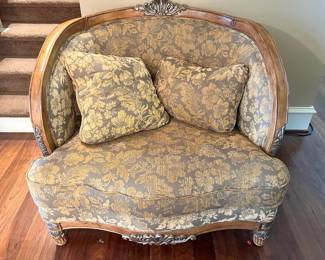 French Style Upholstered Settee Sofa