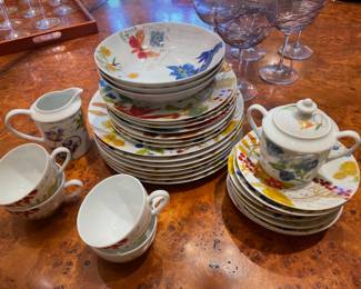 Williams-Sonoma Bernardaud Harvest Berry Dinnerware Set