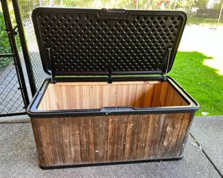 Cedar And Resin Storage Deck Box