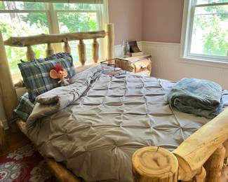 Aspen Log Queen Bed