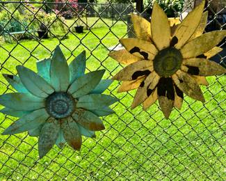 Assortment of Outdoor Decor