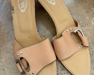 Tod's Leather Mules In Camel