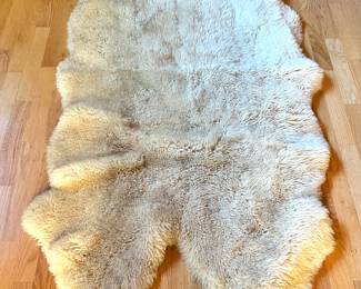 Lamb Skin Rug