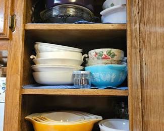 Serving dishes
Yellow and blue Pyrex has been sold