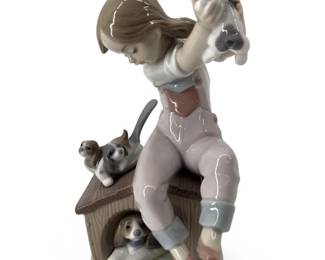 Lladro Pick Of The Litter Porcelain Figurine

