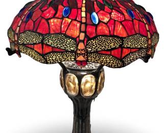 Tiffany Style Stained Glass Dragonfly Table Lamp