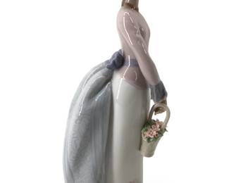 Stunning Lladro Basket Of Love Porcelain Figurine