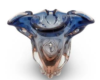 Splendid Hand Blown Art Glass Vase