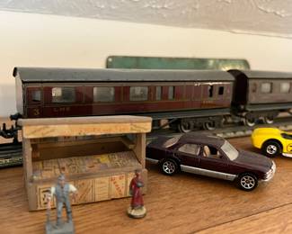 Model Train and Accessories 