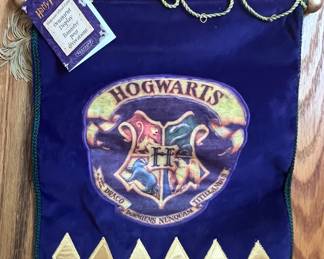 2000 Harry Potter - Hogwarts Crest Banner