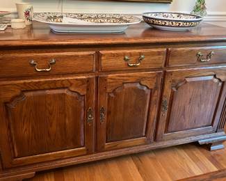 Ethan Allen Sideboard 