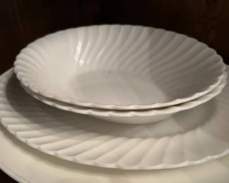 Wedgwood fine china (approximately 8 place settings plus serving items)