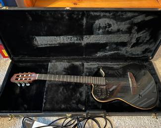 Godin Multiac ACS Slim SA with 13-Pin Connection & Hardcase