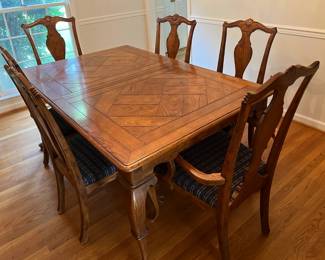 Drexel Dining Set with 6 Chairs