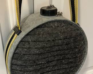 Vintage 4qt Oasis Canteen