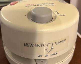 Sharper Image Vintage 80's Design Heart and Sound Soother Timer White Noise Read