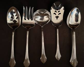 Oneida Flatware Set 