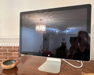 Apple Cinema Display