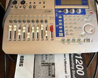 KORG D-1200 Digital Recording Studio