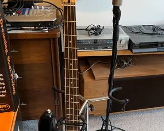 Squier P-Bass by Fender