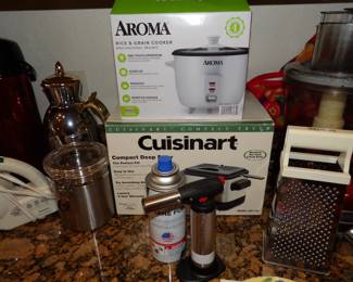Rice Cooker and Deep Fryer....lots of small kitchen appliances