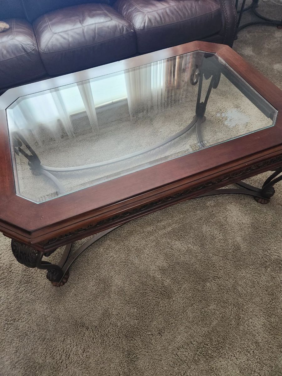 Estate Sales By Lois, LLC in Toms River, NJ starts on 6/28/2024