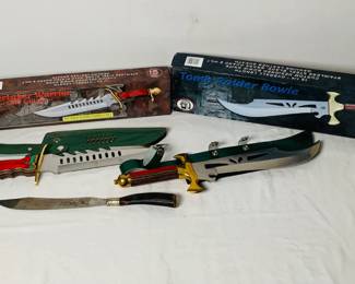 Tomb Raider Bowie, Undertaker Warrior Knives