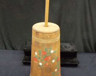 Butter churn