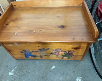 Toy chest