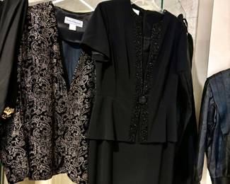 Assorted ladies clothing