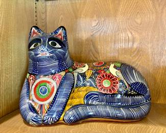 Mexican pottery large cat