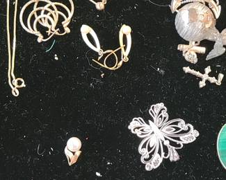 Assorted Gold jewelry 