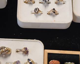 Assorted Gold rings 