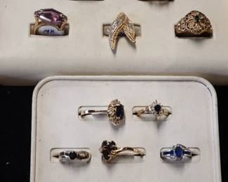 Assorted Gold rings 