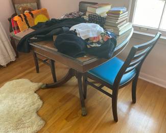 . . . Duncan Fife table and chairs