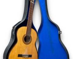 1970s Yamaha G-60A Classical Guitar w/ Hardshell Carrying Case
