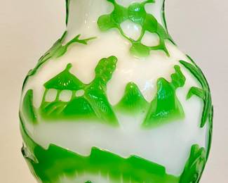 Vintage Chinese Peking Vase