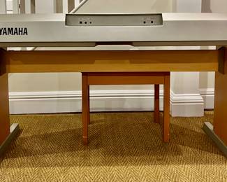 Yamaha Piano Portable Grand DGX-505