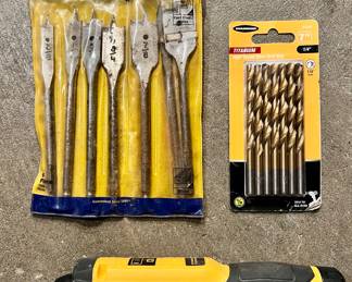 DeWalt Cordless Screwdriver & Irwin Bits